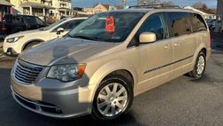 2014 Chrysler Town and Country Touring