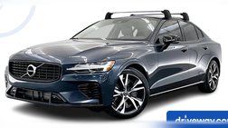 2022 Volvo S60 Recharge T8 R-Design Expression