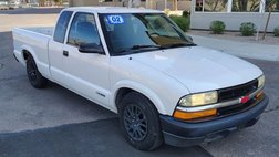 2002 Chevrolet S-10 Base