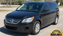 2012 Volkswagen Routan SE