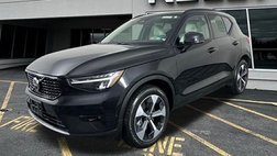 2025 Volvo XC40 B5 Plus Dark Theme