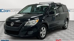 2011 Volkswagen Routan SE