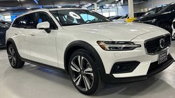2025 Volvo V60 Cross Country B5 Plus