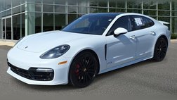 2020 Porsche Panamera GTS