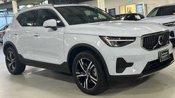 2025 Volvo XC40 B5 Core Bright Theme