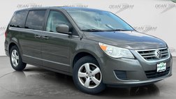 2010 Volkswagen Routan SE