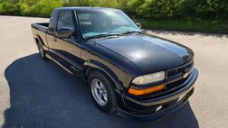2000 Chevrolet S-10 Base