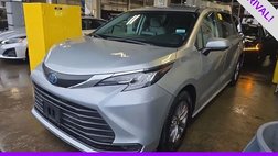 2023 Toyota Sienna LE 8-Passenger