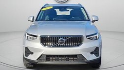 2025 Volvo XC40 B5 Core Bright Theme
