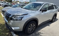 2024 Nissan Pathfinder S
