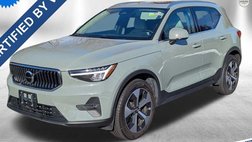 2023 Volvo XC40 B5 Plus Bright Theme