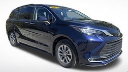 2022 Toyota Sienna XLE 7-Passenger