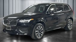 2022 Volvo XC90 T6 Momentum 6-Passenger