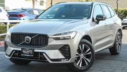 2025 Volvo XC60 B5 Core Dark Theme