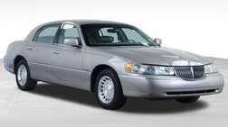 2001 Lincoln Town Car Executive
