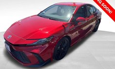 2025 Toyota Camry Hybrid SE