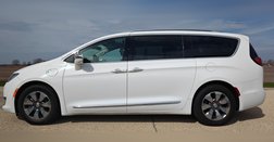 2018 Chrysler Pacifica Hybrid Limited
