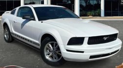 2005 Ford Mustang V6 Deluxe
