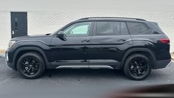 2024 Volkswagen Atlas Peak Edition SE 4Motion