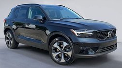2026 Volvo XC40 B5 Plus