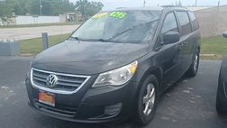 2011 Volkswagen Routan SE
