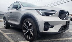 2024 Volvo XC40 B5 Plus Dark Theme