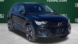 2025 Volvo XC40 B5 Plus Dark Theme