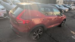 2019 Volvo XC40 T5 R-Design