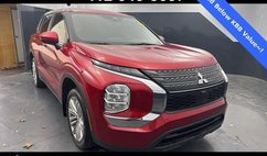 2022 Mitsubishi Outlander ES