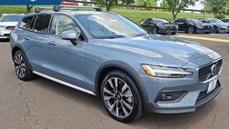 2024 Volvo V60 Cross Country B5 Ultimate