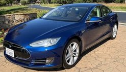 2015 Tesla Model S 85