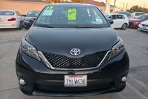 2017 Toyota Sienna SE
