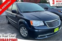 2013 Chrysler Town and Country Touring