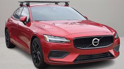 2020 Volvo S60 T6 Momentum