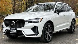 2023 Volvo XC60 B5 Ultimate Dark Theme