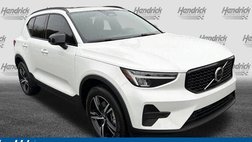 2026 Volvo XC40 B4 Core