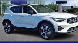 2025 Volvo XC40 B5 Plus Dark Theme