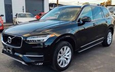 2017 Volvo XC90 T6 Momentum
