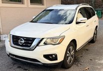 2017 Nissan Pathfinder SL