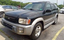 1999 Infiniti QX4 Base