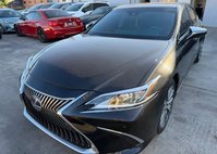 2020 Lexus ES 300h Base