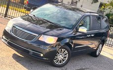 2014 Chrysler Town and Country Touring-L