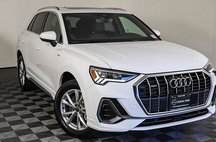 2024 Audi Q3 quattro S line Premium 45 TFSI