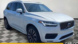 2022 Volvo XC90 T6 Momentum 7-Passenger