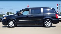 2016 Chrysler Town and Country Touring