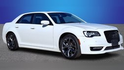 2023 Chrysler 300 Touring L