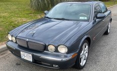 2004 Jaguar XJR Base