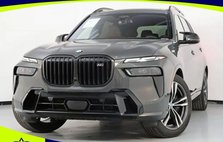 2023 BMW X7 M60i