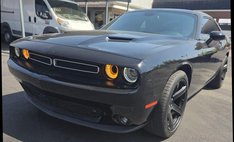 2015 Dodge Challenger SXT