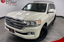 2017 Toyota Land Cruiser Base